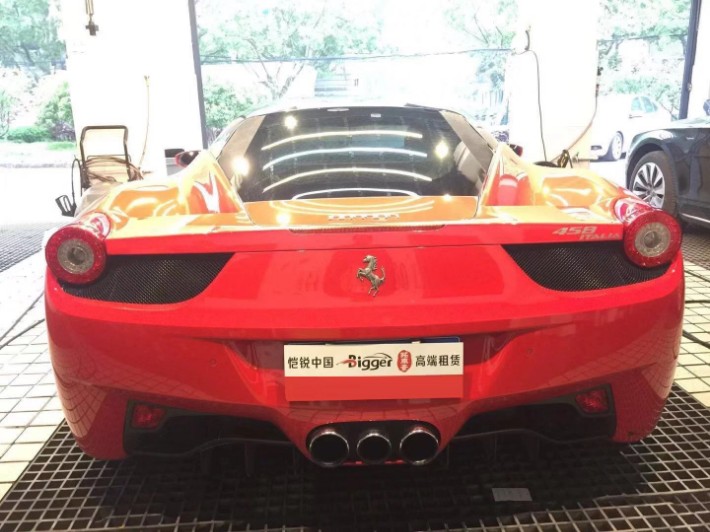 458 Italia，法拉利跑车中的经典之作